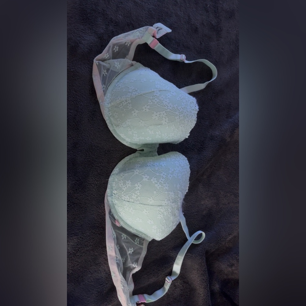 Victoria’s secret bra